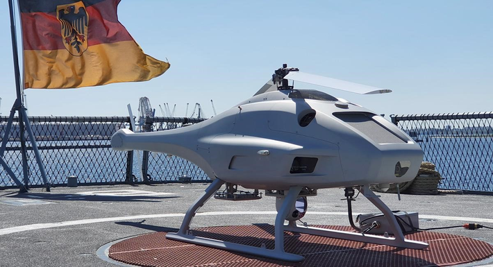 Nhà phân tích của cổng thông tin Armada International coi chương trình "Chim hải âu" của Warsaw là đáng chú ý. Hải quân Ba Lan muốn nhận được các máy bay không người lái tầm ngắn với khả năng giám sát bất cứ lúc nào trong ngày trên biển và bờ biển.
