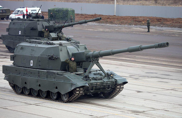 Theo các phương tiện truyền thông Nga, 2S35 Koalitsiya-SV sẽ sớm đến quân khu phía Nam. Hiện một lô pháo tự hành đã xuất xưởng nhưng đang được thử nghiệm tại một thao trường của quân đội Nga.