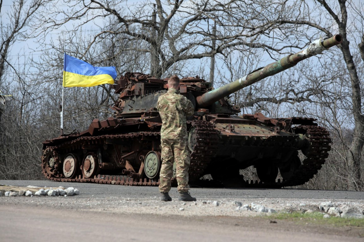 "Đã đến lúc Washington phải công nhận thực tế Ukraine cần hàng tỷ USD viện trợ quân sự nếu muốn tồn tại lâu dài và phát triển trong hoàn cảnh phải chịu sức ép lớn từ Nga", Cố vấn Milovanov khẳng định.