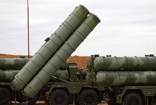 Thuật toán đánh chặn của THAAD phụ thuộc rất nhiều vào radar mặt đất, do đặc thù của việc chống tên lửa và độ cơ động kém của đạn phòng không, chỉ cần tính toán sai một tích tắc sẽ dẫn tới độ lệch hàng ngàn mét ngay lập tức, nghĩa là bỏ lọt đối tượng cần tiêu diệt.
