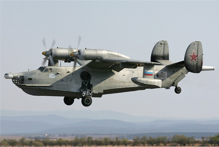 Thủy phi cơ Be-12 có tên gọi đầy đủ là Beriev Be-12 Chayka. Đây là loại thủy phi cơ chống ngầm do phòng thiết kế Beriev của Liên Xô phát triển từ cuối những năm 50.