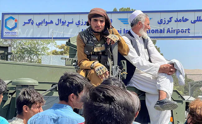 Chuyên gia phân tích quân sự của tờ Avia cho biết, Taliban chưa thể thực sự kết thúc được cuộc chiến ở Panjshir, vì họ chưa kiểm soát được toàn bộ khu vực này, và quan trọng nhất, đó là chưa bắt giữ được chỉ huy của lực lượng quân kháng chiến Afghanistan.