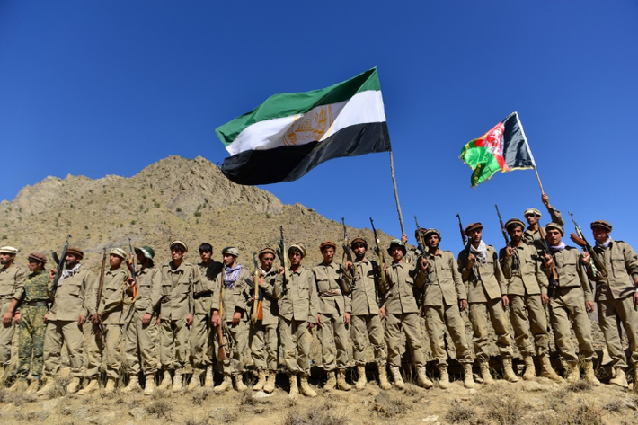 Tình hình chiến sự ở Afghanistan thậm chí sẽ còn phức tạp hơn nữa, khi quốc gia láng giềng Pakistan được cho là đã tham gia cùng với Taliban, hỗ trợ lực lượng này với hỏa lực không quân cực mạnh.