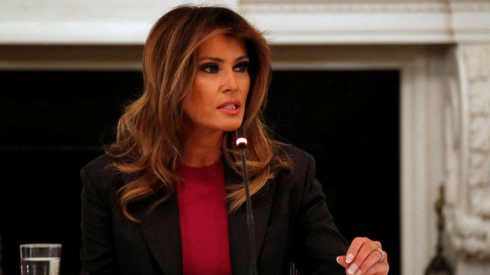 Thay vào đó, ông Donald Trump sẽ tổ chức lễ tạm biệt vào sáng sớm hôm 20/1 theo giờ địa phương ở căn cứ quân sự Andrews trước khi lên máy bay để tới Florida. Lễ nhậm chức của ông Joe Biden sẽ được tiến hành ngay sau đó tại Washington.
