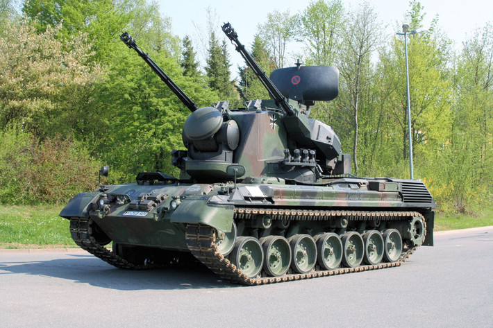 Giống như khung gầm xe tăng chiến đấu chủ lực cơ bản, Leclerc Flakpanzer sở hữu khả năng cơ động tốt và có thể di chuyển dọc đường cao tốc với tốc độ trên 70 km/h.