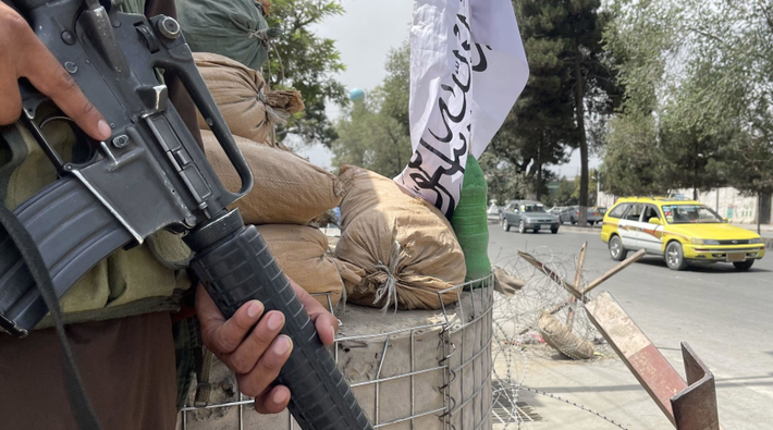 Quân đội Mỹ đã hiện diện ở Afghanistan trong 20 năm và trong khi rời khỏi đất nước này, họ đã bỏ lại nhiều vũ khí cũng như trang thiết bị và phương tiện cơ giới tối tân. Tất cả đều đã thuộc về Taliban.