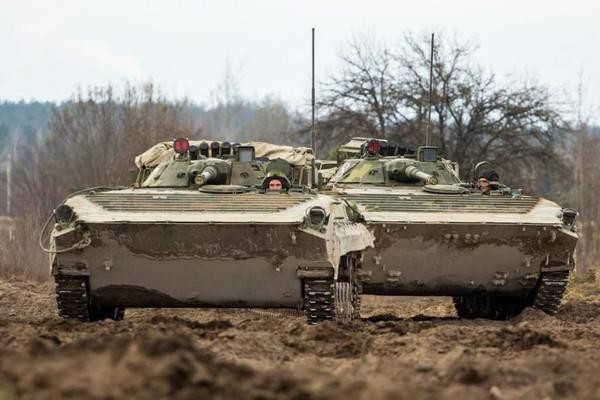 Các nhà phát triển tại Ukraine quyết định loại bỏ khoang chiến đấu với pháo nòng trơn 73 mm 2A28 Grom, súng máy PKT 7,62 mm và bệ phóng của hệ thống tên lửa chống tăng Malyutka.