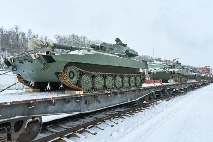 Quân đội Ukraine bị cáo buộc không có ý định giải quyết vấn đề Donbass một cách hòa bình. Điều này được thể hiện bằng thực tế là trong 24 giờ qua, một số lượng lớn vũ khí đã được điều tới tiền tuyến.