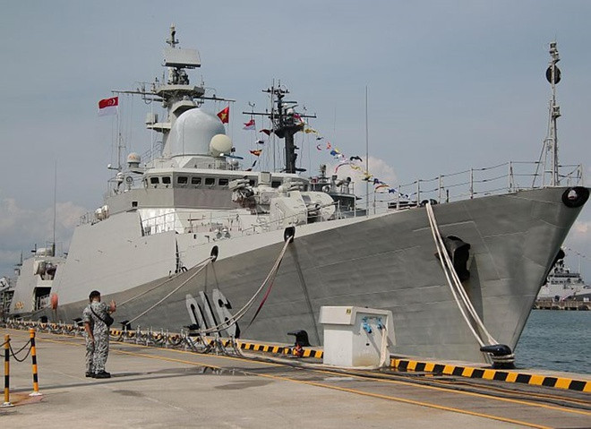 Các dàn phóng tên lửa Uran-E trên tàu Gepard của Việt Nam có tầm bắn tối đa 130 km, đủ sức hạ gục một hộ vệ hạm hoặc thậm chí là khinh hạm cỡ nhỏ của đối phương, chỉ với một phát bắn duy nhất.