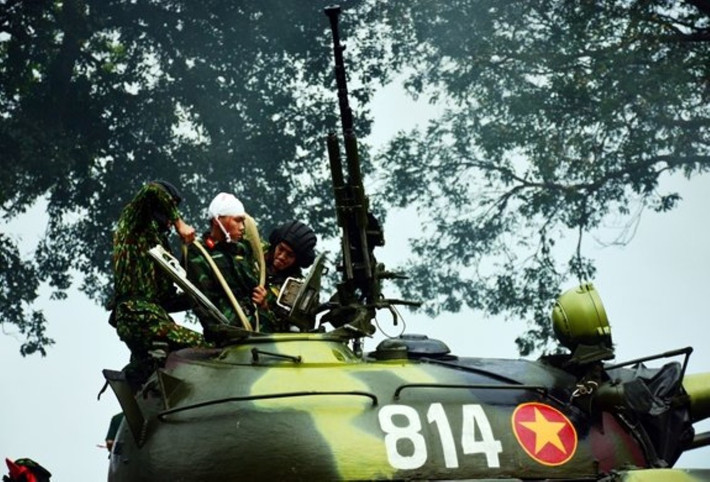 Một phiên bản T-54 độc đáo khác của Việt Nam, cũng từng xuất hiện với tháp pháo bo cong phía sau cực kỳ độc đáo, đó là mẫu T-54 Model 1949.