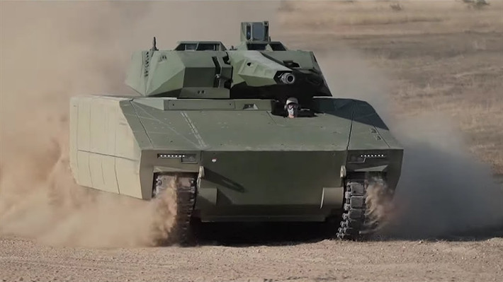 Xe được trang bị tổ hợp tên lửa tên lửa chống tăng có điều khiển (ATGM), hệ thống điều khiển vũ khí từ xa, một súng máy đồng trục 7,62mm RMG7.62 3 nòng. Hệ thống vũ khí điều khiển thứ cấp kết nối với hệ thống kính ngắm quang điện tử của xe.
