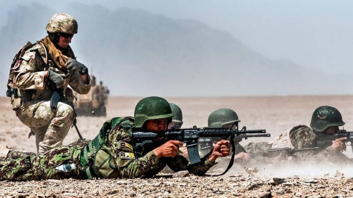 Theo một thỏa thuận với Mỹ, những người lính Afghanistan sẽ lập các chốt chặn để đảm bảo an ninh khi lính Mỹ bắt đầu rút khỏi Kabul, lúc chiến dịch di tản kết thúc.