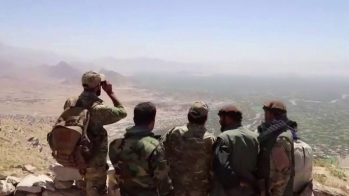 Trước đó, các tay súng Taliban đã tuyên bố đã kiểm soát phần lớn khu vực thung lũng, chiếm được cả "đại bản doanh" - nơi ở của Cựu Tổng thống Afghanistan ở khu vực này.