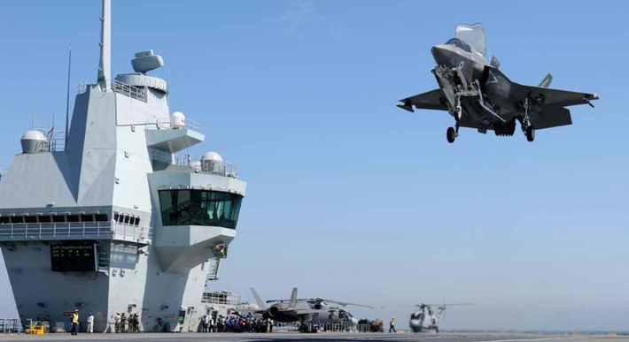 "Việc London không lên tiếng chính thức nguyên nhân có thể liên quan đến năng lực tác chiến của F-35. Nếu thực sự chiếc chiến đấu cơ này không đủ sức mạnh để chiến đấu với các đối thủ tiềm tàng sẽ gây nên những rắc rối lớn, vì thế họ đã không công bố", cổng thông tin Trung Quốc nhận định.