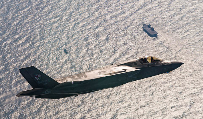 “Phi công Anh đã cố gắng đánh chặn chiếc Sukhoi Su-30 của Nga, nhưng không hiểu vì lý do gì, chiếc tiêm kích bất ngờ mất lái và lao xuống biển", trang Sohu cho biết.