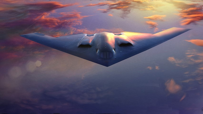Máy bay ném bom B-2 Spirit được ra đời từ năm 1989, vào thời điểm chiếc oanh tạc cơ này được ra mắt, đây là chiếc máy bay ném bom chiến lược hiện đại bậc nhất thế giới.