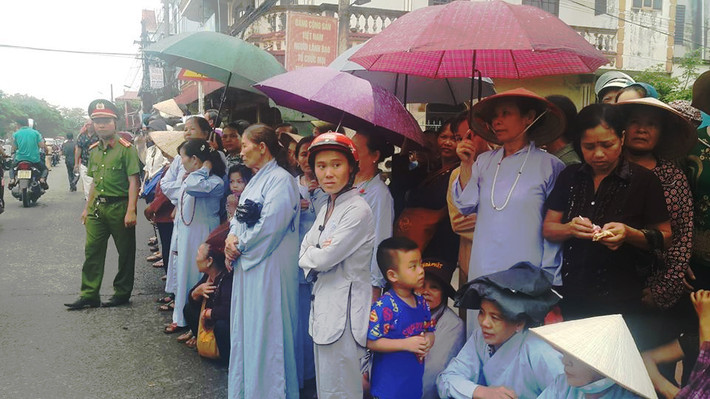 Mưa tại Ninh Bình mỗi lúc thêm nặng hạt. Ảnh Hải Ninh