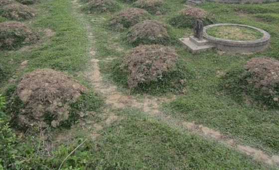 Tại sao người Trung Quốc xưa thường đắp một gò đất nhỏ trên mộ? Đây là câu hỏi đang được nhiều người quan tâm và tranh luận.