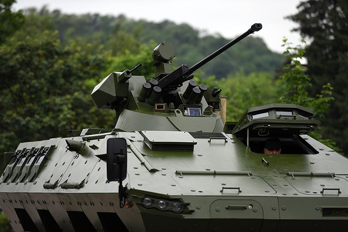 Lazar-3 là một trong bộ ba mẫu xe bọc thép thuộc dòng phương tiện bọc thép đa năng Lazar do Yugoimport phát triển dành cho Quân đội Serbia cũng như xuất khẩu, trước nó còn có các biến thể Lazar và Lazar-2, tuy nhiên Lazar-3 được đánh giá nổi bật nhất. Nguồn ảnh: yugoimport.com.