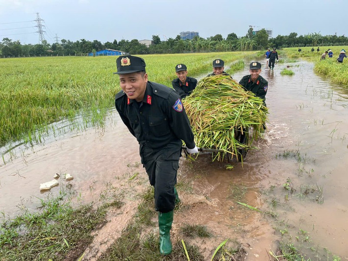 Sẵn sàng giúp dân không nề hà khó khăn