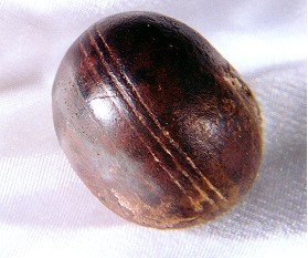 Oopart (out of place artifact) là thuật ngữ dùng để chỉ những vật thể thời tiền sử có trình độ kỹ thuật vượt xa thời đại. Các khối cầu Klerksdorp, được phát hiện tại mỏ khai thác ở Nam Phi, là một ví dụ điển hình của oopart. Những khối cầu này có niên đại khoảng 2,8 tỷ năm, với cấu trúc bên trong dạng sợi và một lớp vỏ cứng bên ngoài không thể bị trầy xước.