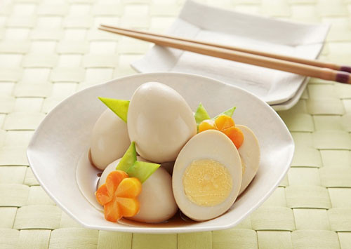 Ngoài ra, trứng còn có tác dụng cung cấp sắt và tăng trọng lượng cho bào thai, điều có thể ảnh hưởng đến chỉ số IQ của em bé.