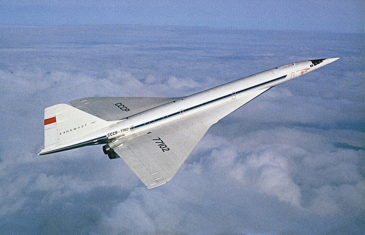 Trong khoảng thời gian từ 1995 đến 1999, một chiếc Tu-144D khác còn được khai thác như một phòng thí nghiệm bay trong dự án chung Nga-Mỹ, tìm hiểu tương lai của việc đi lại bằng máy bay siêu thanh.