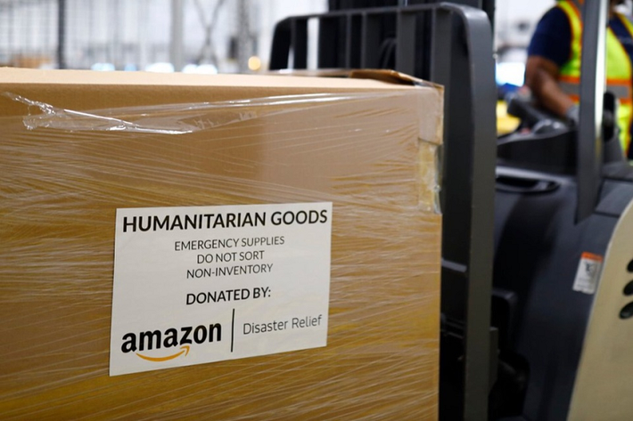 Andy Jassy, CEO Amazon cho biết công ty đã lên kế hoạch gửi nhu yếu phẩm, lều, thức ăn cho trẻ em, thuốc đến Thổ Nhĩ Kỳ và các khu vực bị ảnh hưởng bởi động đất.