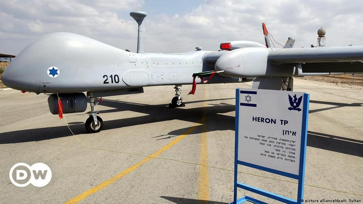 IAI cũng đã tiến vào thị trường UAV với thành công lớn ở cả trong nước và nước ngoài. Và bất chấp sự thất bại của Lavi, lĩnh vực quốc phòng công nghệ cao của Israel đã hoạt động tốt, có tác động lan tỏa đáng kể vào nền kinh tế dân sự tư nhân.