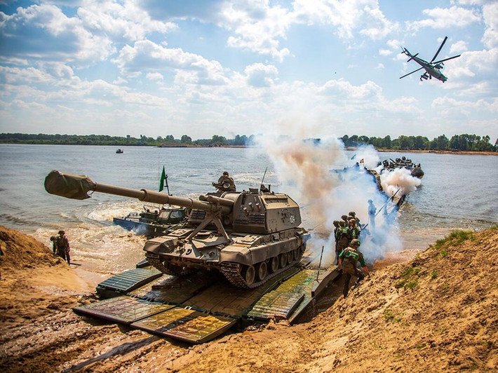 Tuy nhiên việc Tập đoàn Rostec vẫn giữ kín về số lượng pháo 2S19M1 Msta-S bàn giao cho các đơn vị tác chiến cũng đặt ra câu hỏi đây có thực sự là hàng sản xuất mới, hay chỉ là những mẫu thử đã được tạo ra từ lâu?