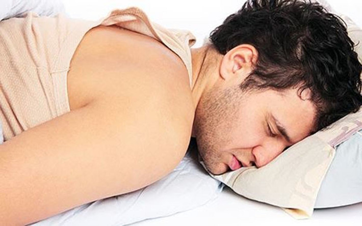 Ngủ khi bị say rượu: Uống rượu xong đi ngủ ngay có thể xuất hiện ngừng thở 2 lần, khoảng 10 giây mỗi lần gây ra tổn thương lớn cho cơ thể: dễ thấy nhất là tổn thương mạch máu, gây tăng huyết áp, rối loạn nhịp tim ...
