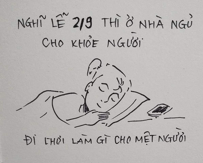 Được một ngày nghỉ, nhiều người tự thưởng cho mình cả ngày nghỉ ngơi thay vì "bon chen" đi chơi cùng bạn bè. Ảnh: Cu Thảo.