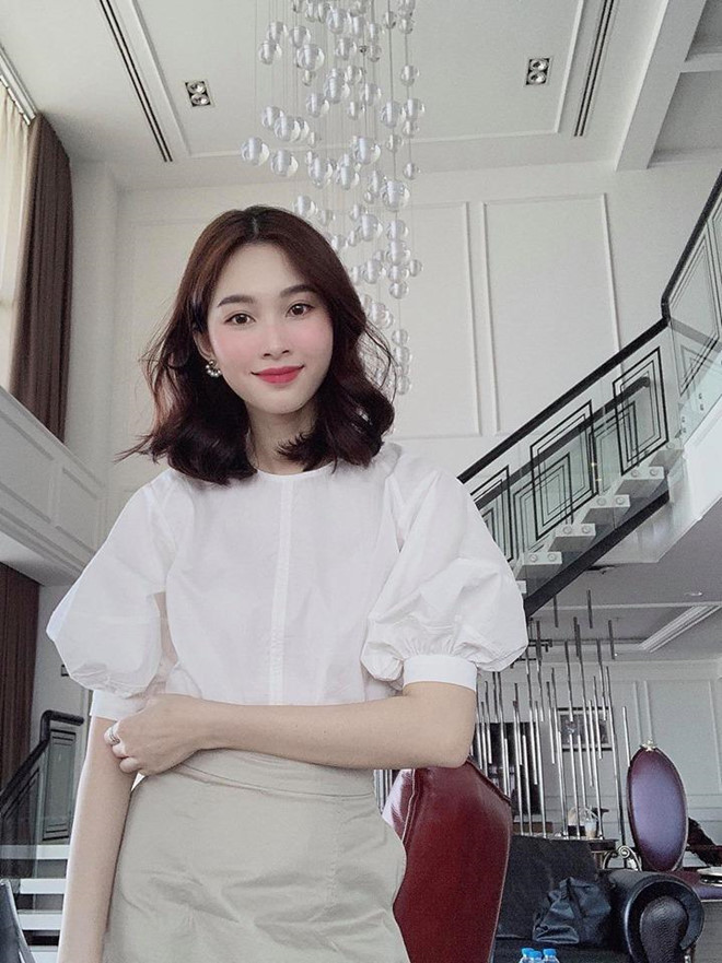 Bảy năm sau khi đăng quang Hoa hậu Việt Nam 2012, nhan sắc của bà mẹ một con được khen ngày càng mặn mà, cuốn hút. Thu Thảo từng bày tỏ quan điểm về cuộc sống: “Khi còn trẻ ta hay quan tâm đến quá nhiều thứ trong cuộc sống, quan trọng hóa ánh nhìn từ người khác. Thời gian qua đi, ta nhận ra hạnh phúc lớn nhất mà ta tìm thấy đó là dành sự quan tâm của mình cho một vài điều thực sự đáng trong cuộc đời. Điều đó giúp cuộc sống này nhẹ nhàng hơn nhiều”.