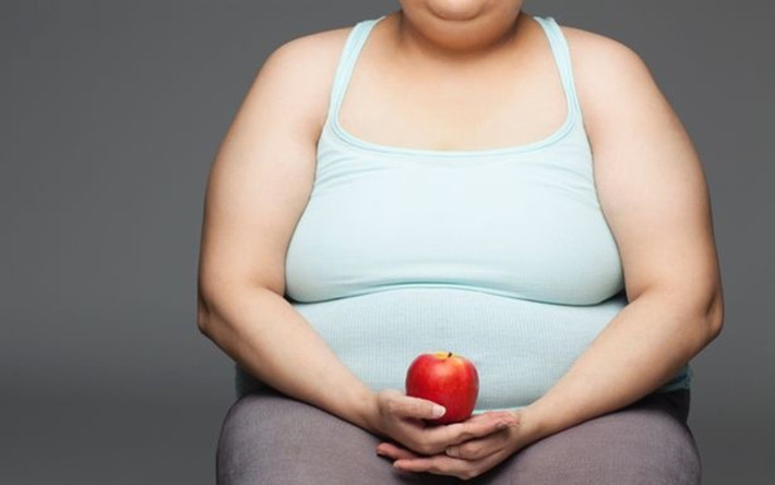 Nghiên cứu cho thấy, thừa cân và béo phì tạo điều kiện hình thành bệnh gút, do kích thích cơ thể tạo ra acid uric và ngăn chặn sự bài tiết acid uric ra khỏi cơ thể.