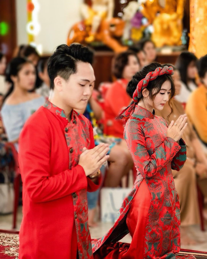 Hiện tại, "cô bé diễn viên có đôi mắt to tròn" ngày nào đã lấy chồng và sinh con. Trên trang cá nhân, Phương Quỳnh thường đăng ảnh khoe hạnh phúc bên chồng Bobby và bé Gấu.