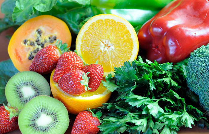 Vitamin C là một loại vitamin giúp tăng trưởng tóc, có thể ngăn ngừa tóc bạc sớm và khô tóc hiệu quả.