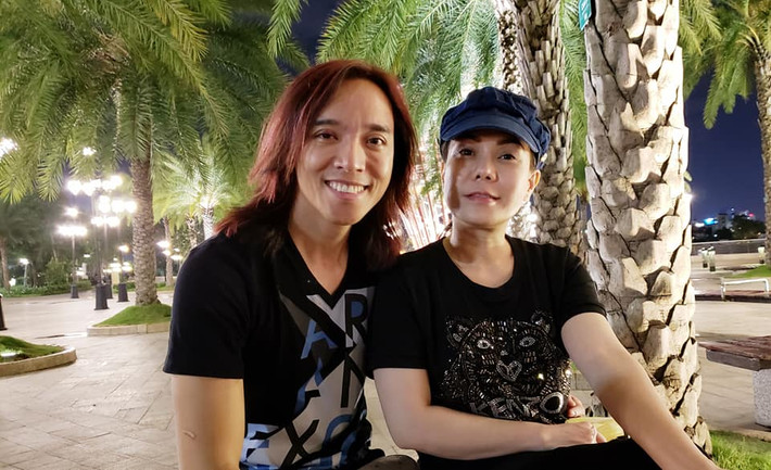 Hoài Phương chính là người đàn ông luôn ở bên Việt Hương những giai đoạn khó khăn nhất. Dù ít xuất hiện hay nói về nhau trước truyền thông nhưng tình cảm gắn bó gần 12 năm là minh chứng cho cuộc hôn nhân này.