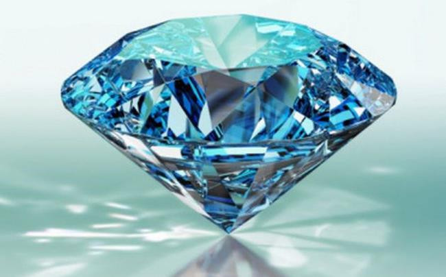 Kim cương đắt đỏ là chuyện mà ai ai cũng biết. Một viên kim cương thuần khiết 1 carat có giá lên tới hơn 65.000 USD/g (1,5 tỷ đồng).