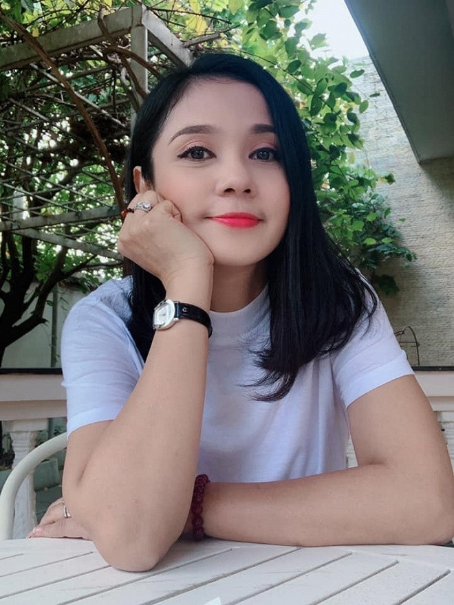 Ở tuổi 47, nữ diễn viên đình đám một thời vẫn luôn tươi trẻ rạng ngời.