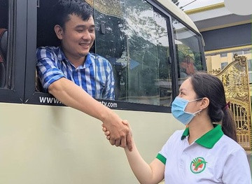 Trước khi nhận nhiệm vụ vào Đà Nẵng chống dịch, anh Công cùng "nửa kia" lên kế hoạch chụp ảnh cưới và háo hức đón chờ ngày trọng đại vào giữa tháng 8/2020. Tuy nhiên, do dịch bệnh bùng phát trở lại, hai người quyết định hoãn cưới.
