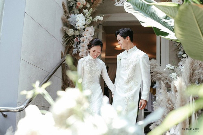 Vốn dĩ kín tiếng, sau khi kết hôn, cuộc sống hôn nhân của Công Phượng và Viên Minh càng kín tiếng hơn.