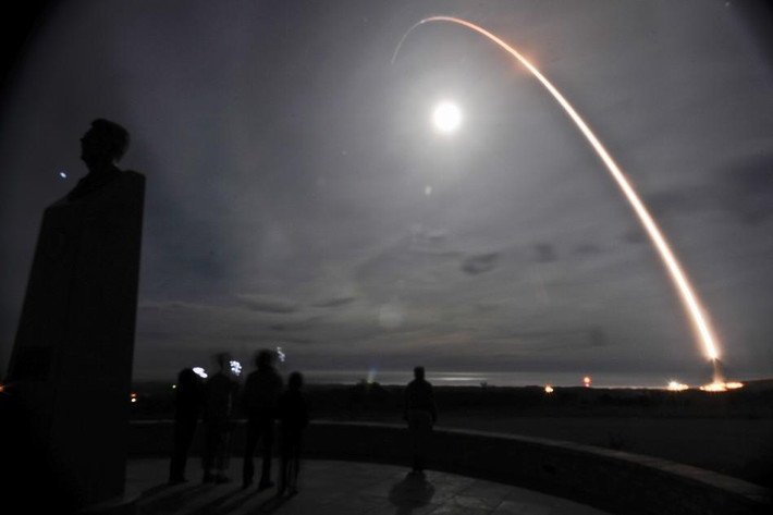 Phiên bản Minuteman I ra đời năm 1962, Minuteman II ra đời năm 1965 và Minuteman III ra đời năm 1970. Vụ thử vừa rồi sử dụng loại Minuteman III. Nguồn ảnh: QQ.