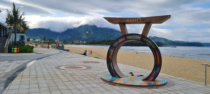 Bãi biển Nam Ô (quận Liên Chiểu, TP Đà Nẵng), một trong những bãi biển nổi tiếng nằm ở phía tây bắc của thành phố.