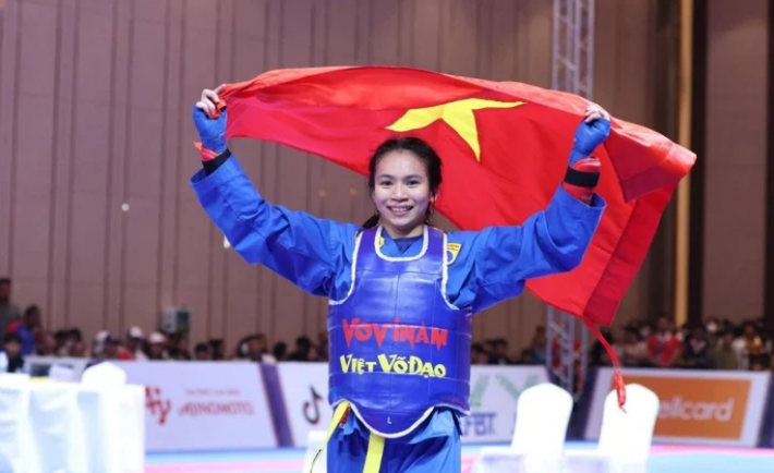 Chiều 6/5, Lê Thị Hiền đã "mở hàng" HCV cho vovinam Việt Nam ở nội dung đối kháng 55kg.