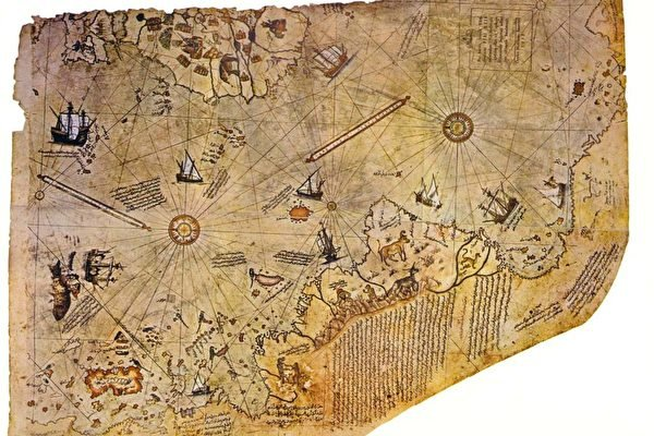 Bản đồ Piri Reis là một trong những bản đồ gây tranh cãi nhất từng được phát hiện trên Trái Đất. Theo một số cách diễn giải thì nó mô tả Nam Cực – lục địa lớn thứ năm trên Trái Đất – không có băng. Bản đồ cổ đó của đô đốc Piri Reis, người Thổ Nhĩ Kỳ, vẽ bằng cách kết hợp nhiều bản đồ cũ hơn và khoảng 20 biểu đồ cổ đã bị mất.