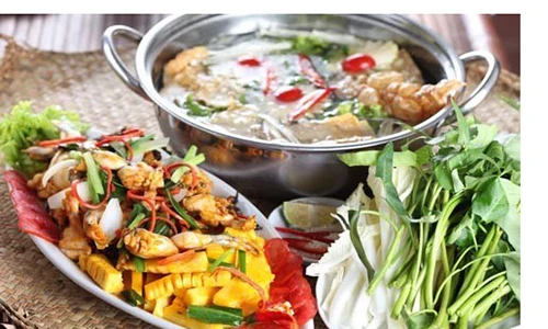 Chọn rau thích hợp cho từng món lẩu đúng vị