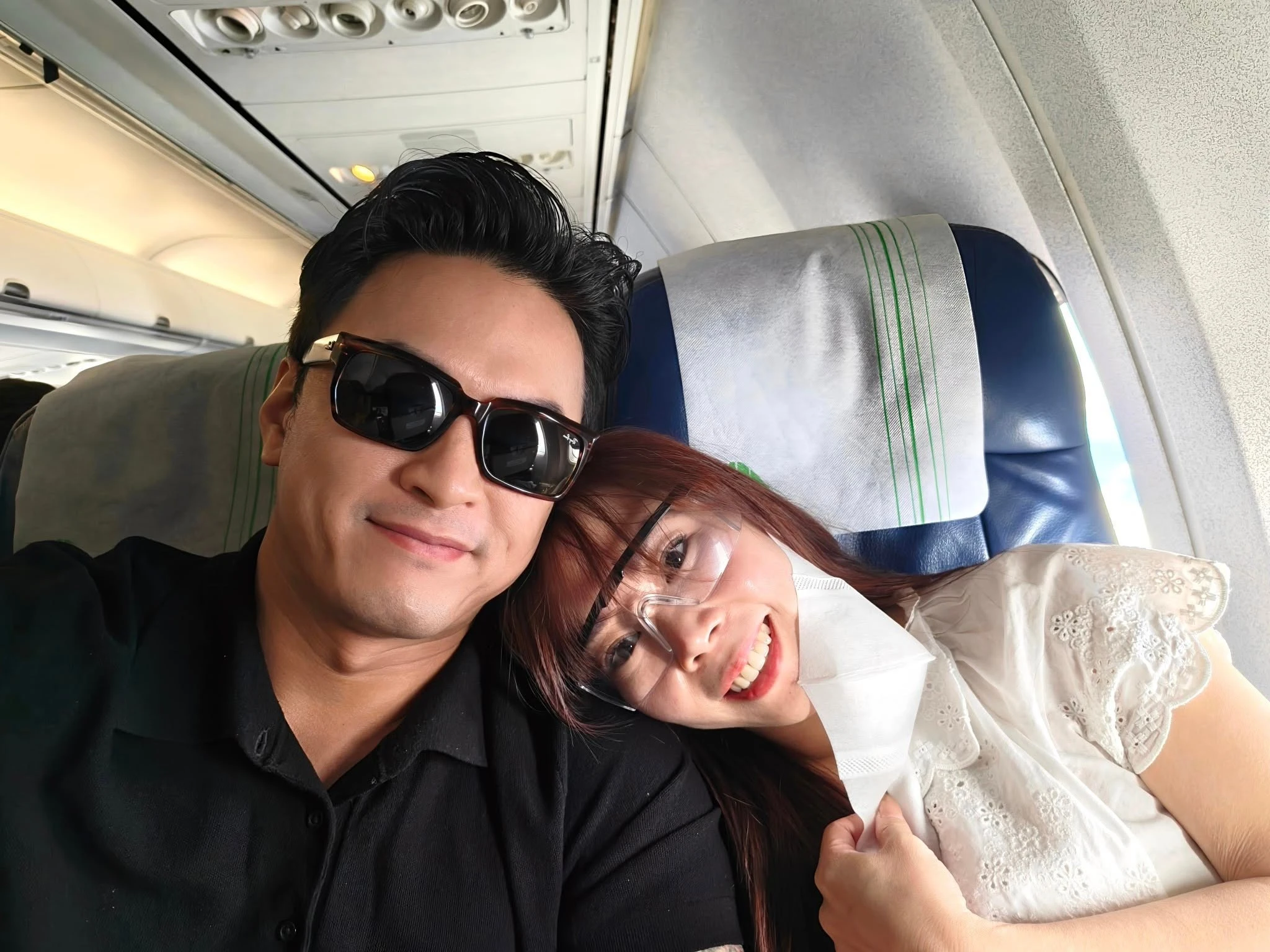 Hồng Đăng và hôn nhân 18 năm bền chặt bên vợ bằng tuổi