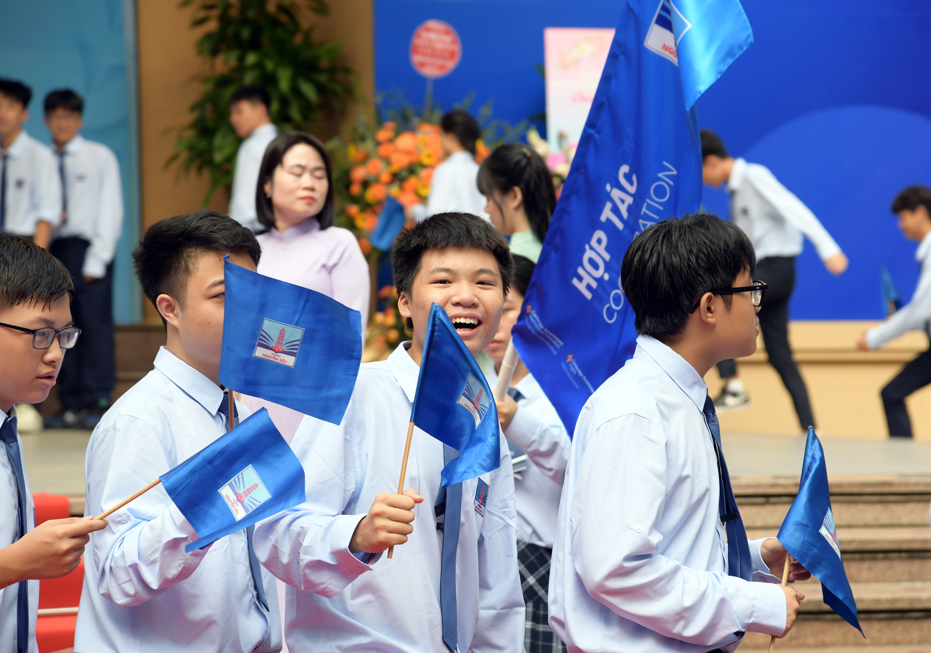 Chùm ảnh: Học sinh cả nước hân hoan khai giảng năm học mới