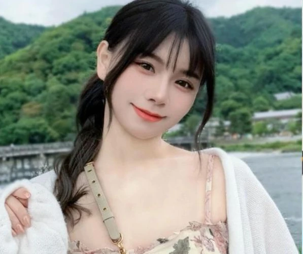 Nữ streamer từng nổi tiếng nhờ ngoại hình gợi cảm bất ngờ tuyên bố giải nghệ