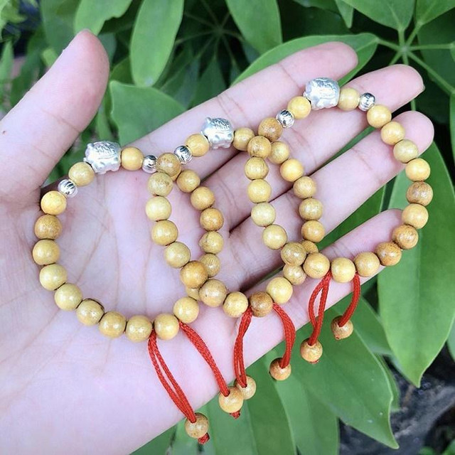 7 thứ mang theo hóa giải vận xui khi bước ra đường tháng Cô hồn - Hình 2 7 thu mang theo hoa giai van xui khi buoc ra duong thang Co hon-Hinh-2